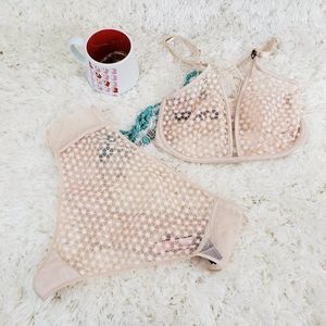 VS Sexy Beige Starburst Highwaist Thong M Plunge Bra 32 DDD Nwt
